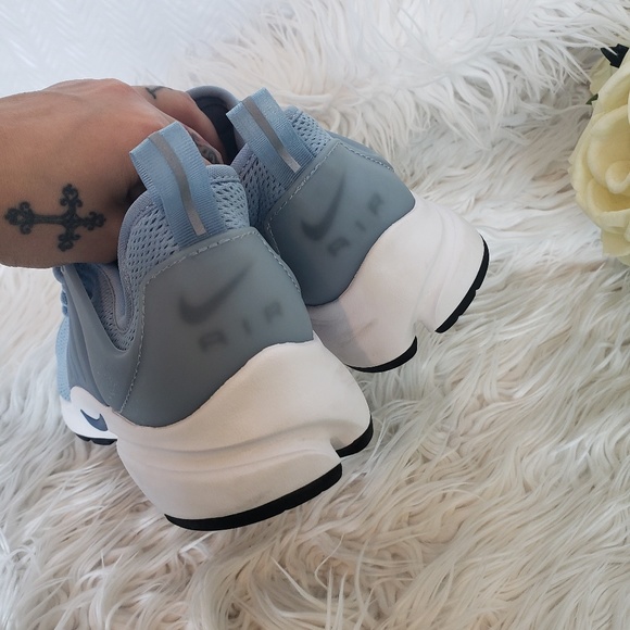 Women's Nike Air Presto - Picture 5 of 6